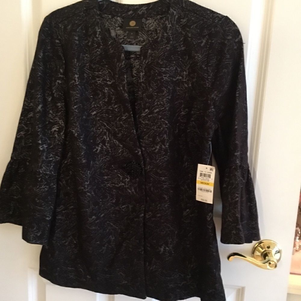 NWT Black/Silver Jacquard Jacket Size M Bell Sleev